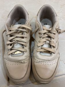 H&amp;M Casual Shoes