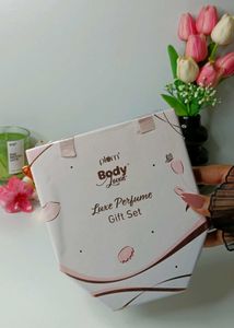 Plum Luxury Perfume Set