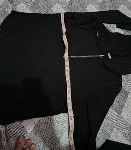 LINGPPING Made in China Black Zip-Up Hoodie