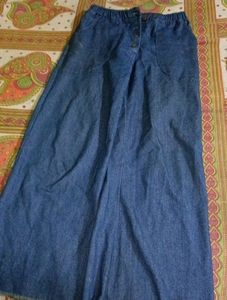 Combo Of Short Kurti And Wide Leg Jeans 😌