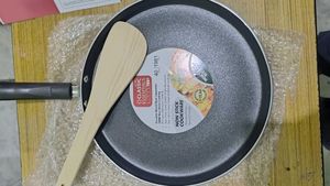 Classic Essentials Dosa Tawa with Spatula