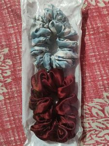 Scrunchie Set of 2 with free earings