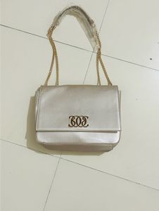 Elegant  Beige Shoulder Bag