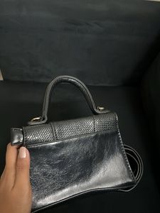 Sling Bag