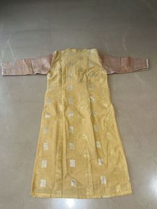 women’s Ethnic Kurta