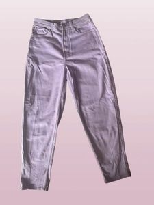 H&M. Mom Jeans
