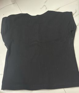Women T Shirt With Black Color