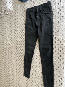 Black Skinny Jeans
