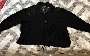 Black Lace Flare Top With Knots For Fitting