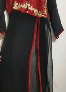 Black &amp; Red Front &amp; Side Cut Kurti 36 Bust