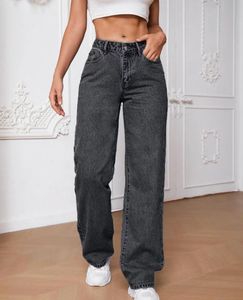 Straight Jeans