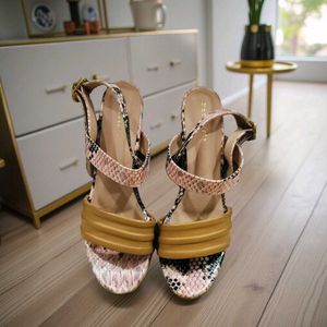 "Wild Strides" Womens Heels With Animal Print