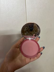 kay Beauty powder blush