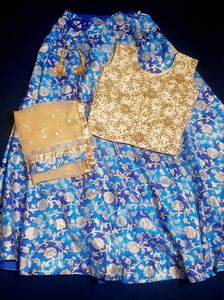 Blue And Golden Lehenga😊