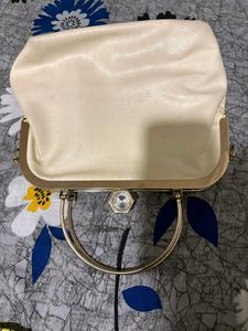 Very Pretty Bag And Good Quality