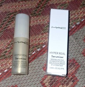 M.A.C Hyper Real Serumizer SkinBalancing Hydration