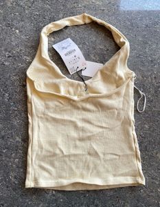 ✨ Zara butter yellow Halter Top 🧈