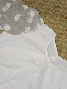 Cute White Flower Sleeve Top