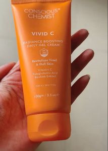Vitamin C Lightweight Gel Moisturiser With Polyglu