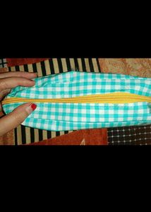 4 Fresh New Pouch (Purse)