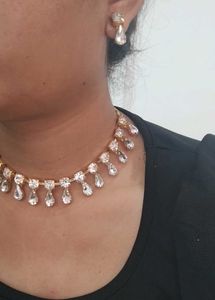Sparkling Crystal Choker With Earings
