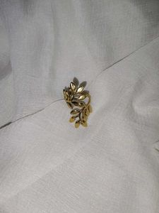 18k Gold Plated Leaf Finger Ring