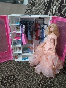 Barbie Dream Wardrobe