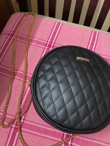 Stylish Sling Bag 💼