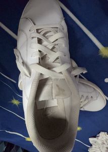 White NIKE Original Sneakers
