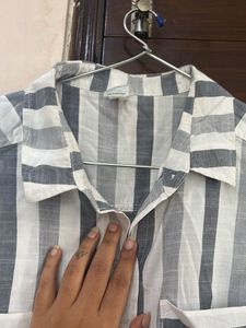 Strips Cut Sleeves Top