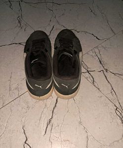 PUMA SUEDE SNEAKERS