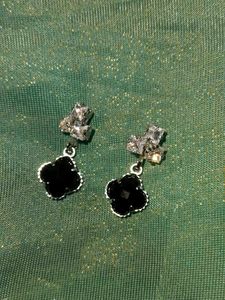 Clover Drop Earrings