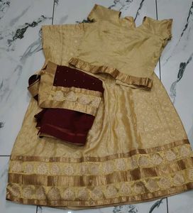 Elegant Lehenga Choli Set💛