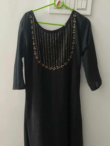 Elegant Black Embellished Kurta