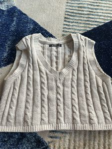 Cable Knit Sweater Vest Top