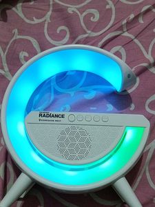 MULTICOLOUR LED WIRELESS CHARGING SPEAKER
