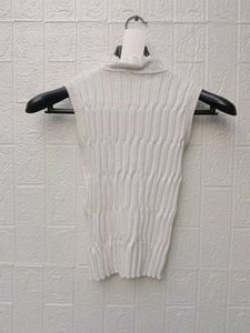 New With Tag Korean Cute Sleeveless Knit Top
