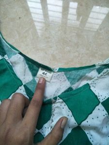 Green &amp; White Kurta