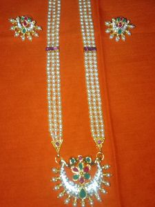 Long Moti Haar