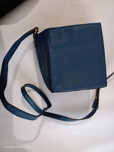 Estee Lauder Sling Bag