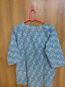 Floral Short Kurti
