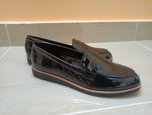 Chic Black Penny Loafers