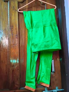 Girls&#39; Festive Dress