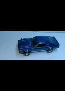Toy Vehicle - Classic Car