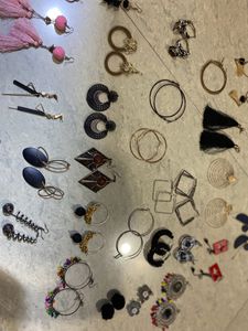 29 Pairss Of Earings