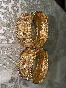 Gold Kada Bangles