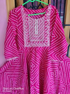 High Flared Badhni Print Ethnic Gown