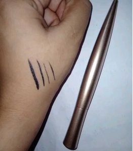 Thin Korean Eyeliner for Large Doll eyes