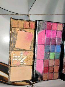 T.Y.A Fashion Make-Up Kit