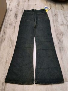 Ma2595 Livasha bootcut jeans waist 26 inches